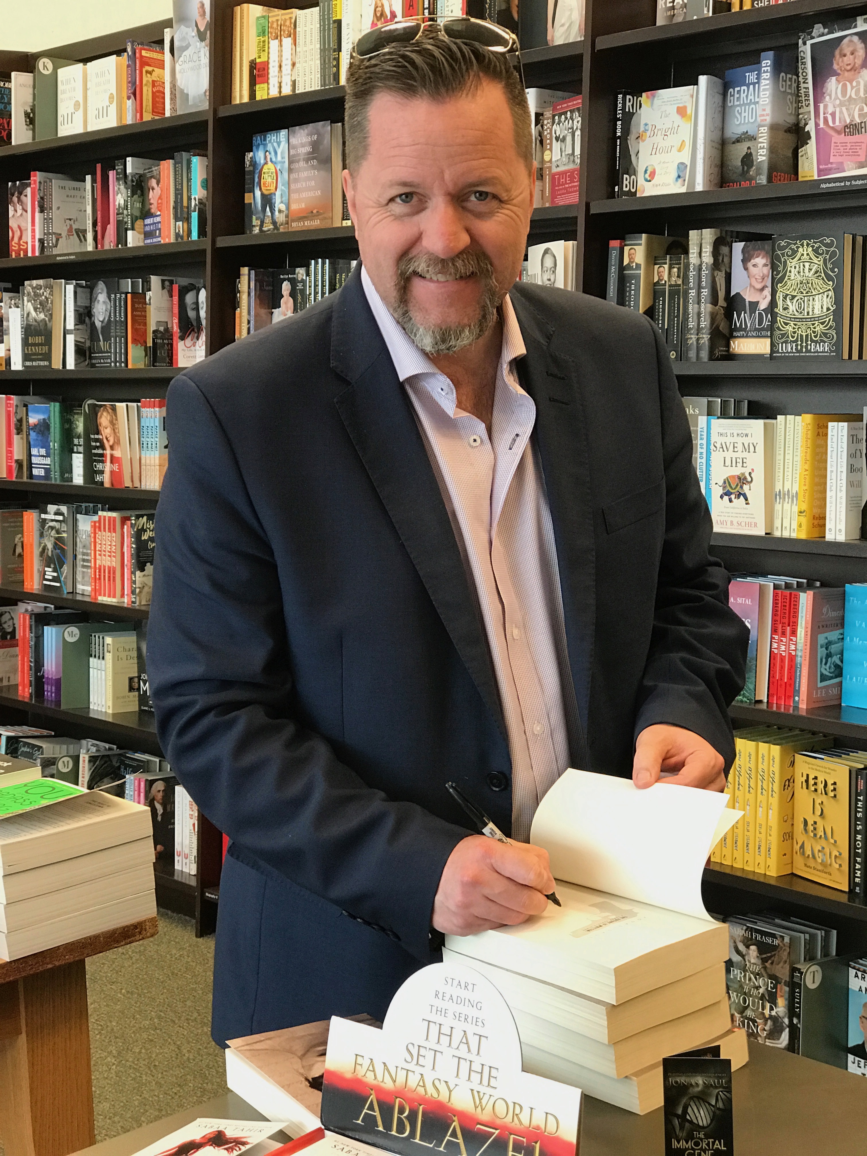 Jonas Saul writer/editor